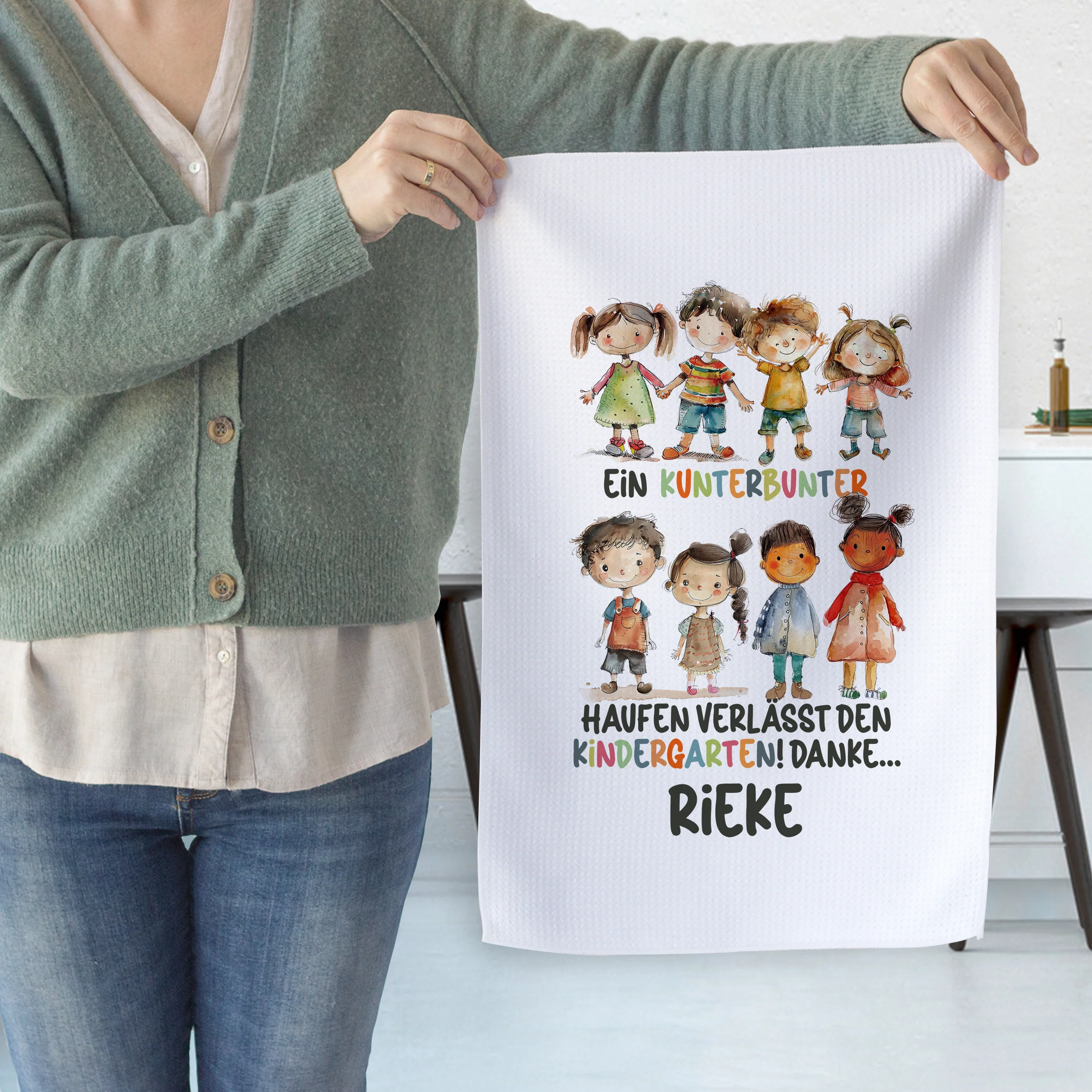 Geschirrtuch mit kunterbunten Kindern - Ein fröhlicher Abschied - Image 2