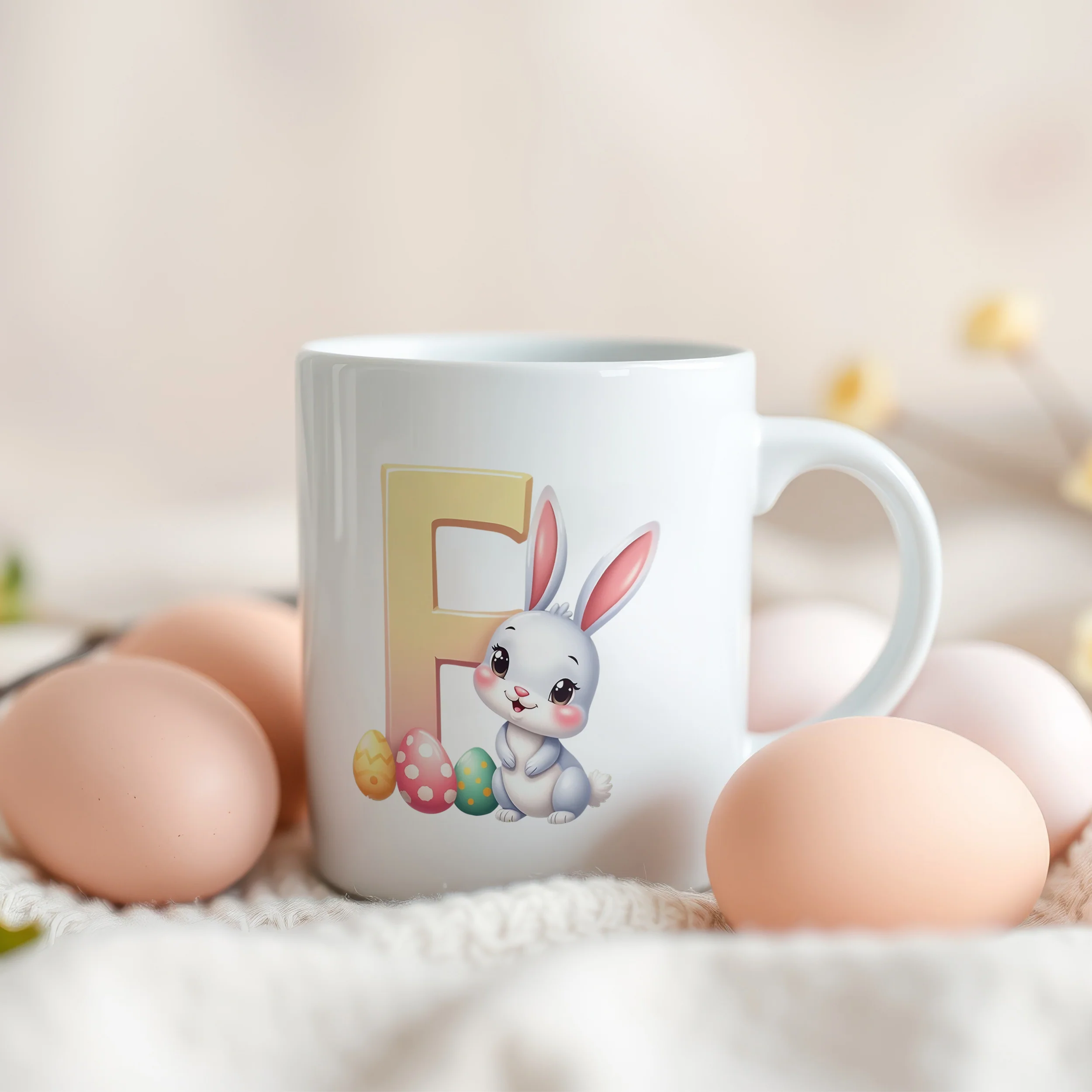 Tasse Hase mit Buchstaben F - Image 3