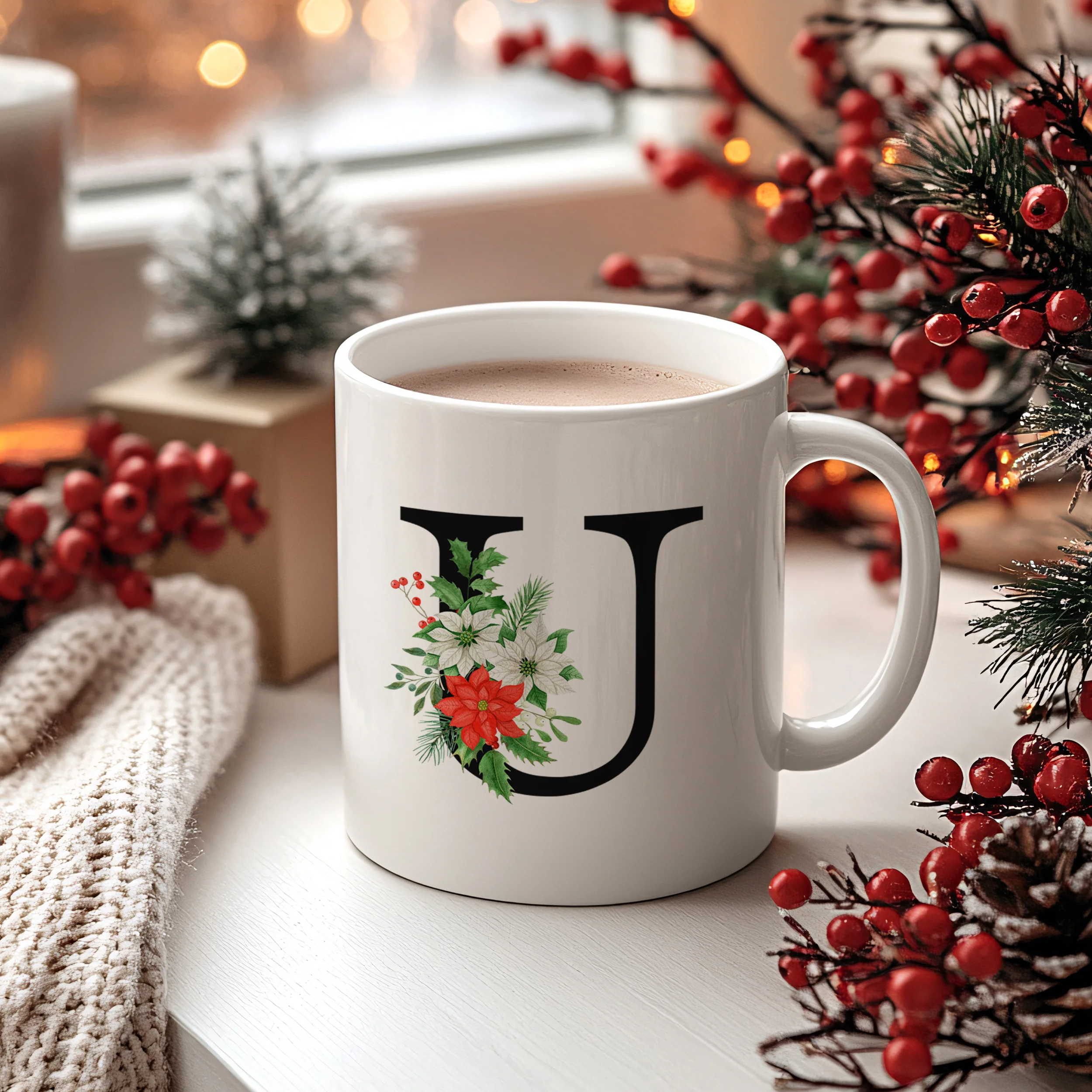 Tasse mit floralem U - Image 2