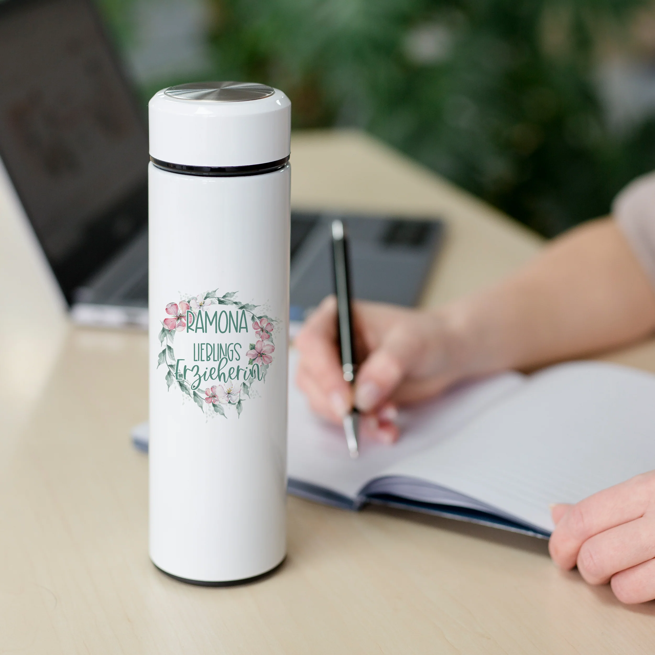 Tee Thermoflasche Lieblingserzieherin - Image 2